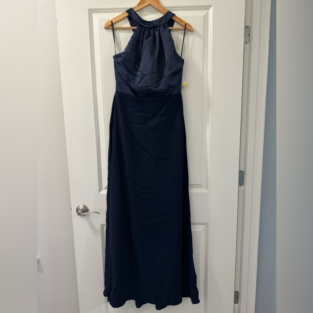 Halter Neck Charmeuse & Crepe Gown size 6 R Midnight - Picture 7 of 8